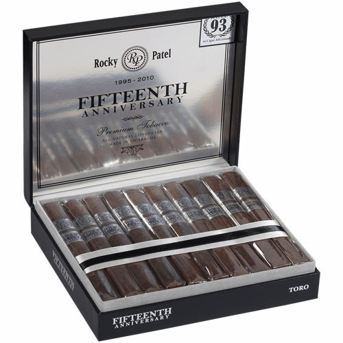 Rocky Patel 15th Anniversary Toro (6.5" x 52)