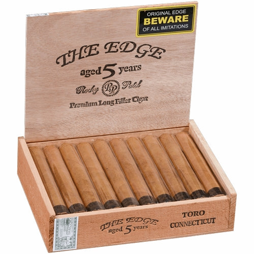 Rocky Patel The Edge Connecticut "Lite" Toro (6" x 52)