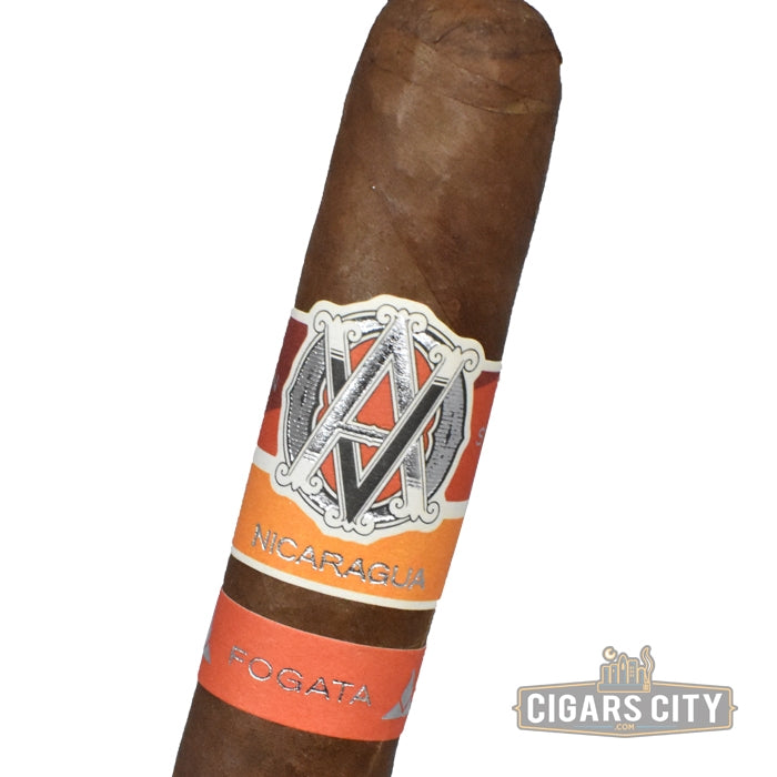 AVO Syncro Nicaragua Fogata Robusto (5.0&quot; x 50) - CigarsCity.com