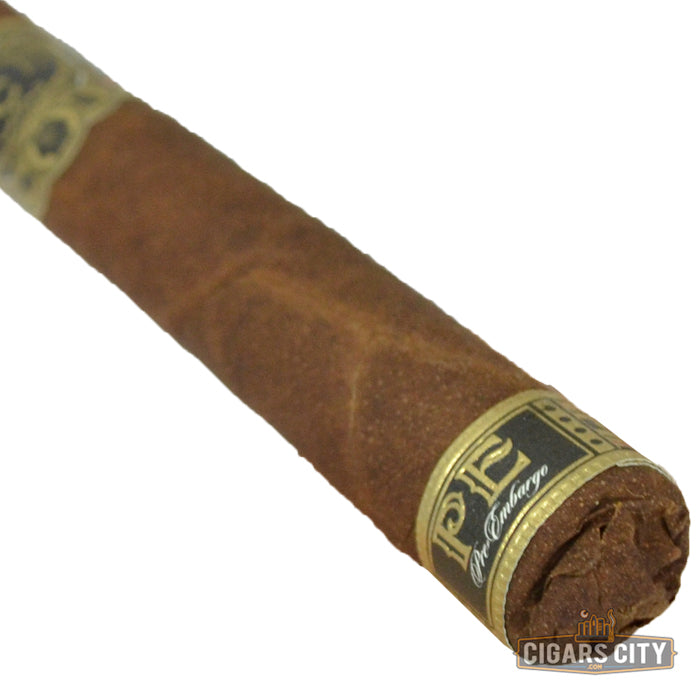 Camacho Pre-Embargo 1962 (Toro) - CigarsCity.com