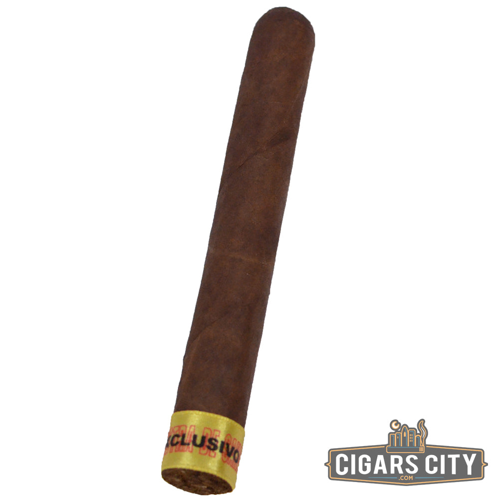 Muestra de Saka Exclusivo Toro (6.0" x 52) - CigarsCity.com